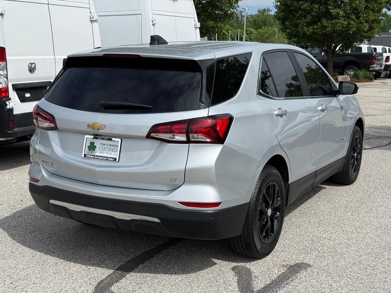 Chevrolet Equinox Vehicle Full-screen Gallery Image 03