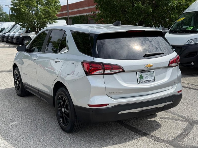 Chevrolet Equinox Vehicle Full-screen Gallery Image 05