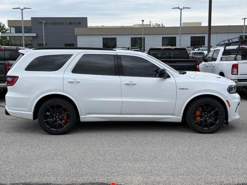 Dodge Durango Vehicle Full-screen Gallery Image 02