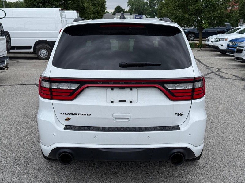 Dodge Durango Vehicle Full-screen Gallery Image 04