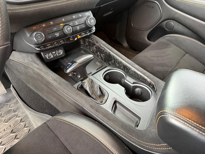 Dodge Durango Vehicle Full-screen Gallery Image 23