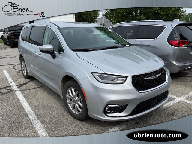 more details - chrysler pacifica