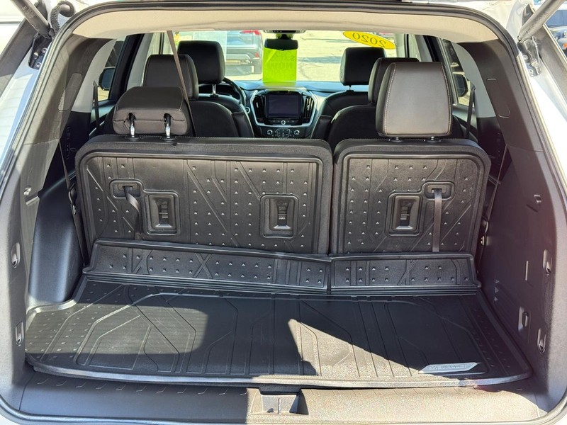 Chevrolet Traverse Vehicle Full-screen Gallery Image 07