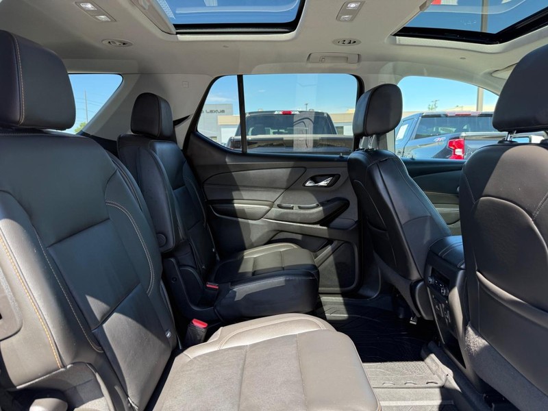 Chevrolet Traverse Vehicle Full-screen Gallery Image 11