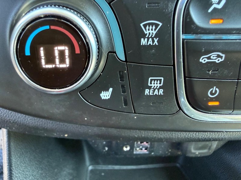 Chevrolet Traverse Vehicle Full-screen Gallery Image 19