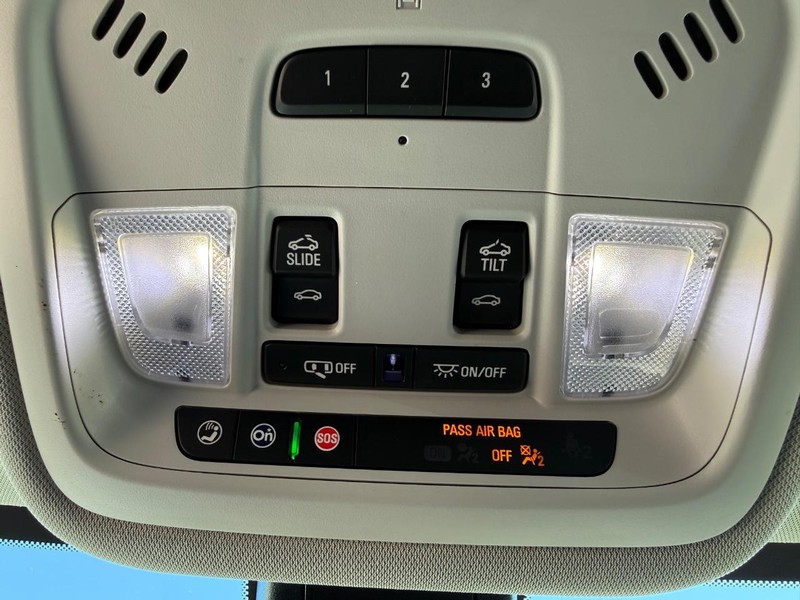 Chevrolet Traverse Vehicle Full-screen Gallery Image 25
