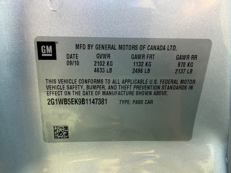 Chevrolet Impala Vehicle Full-screen Gallery Image 25