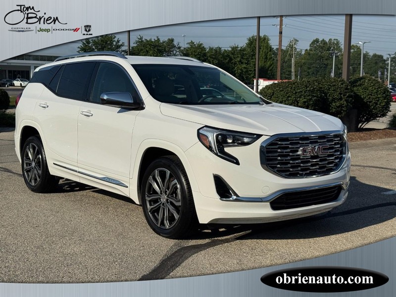 GMC Terrain Vehicle Full-screen Gallery Image 01