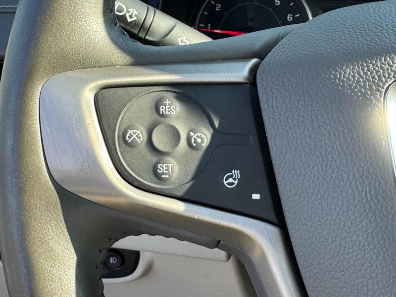 GMC Terrain Vehicle Full-screen Gallery Image 17