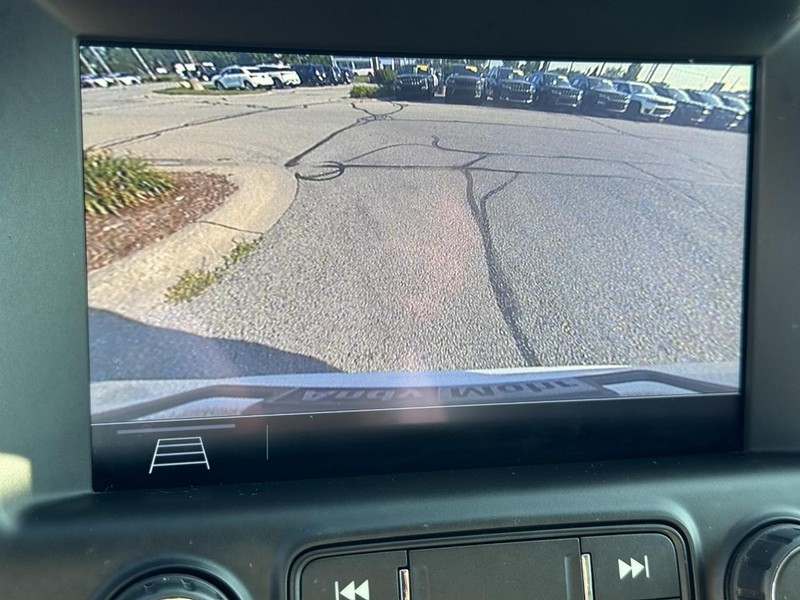GMC Terrain Vehicle Full-screen Gallery Image 21