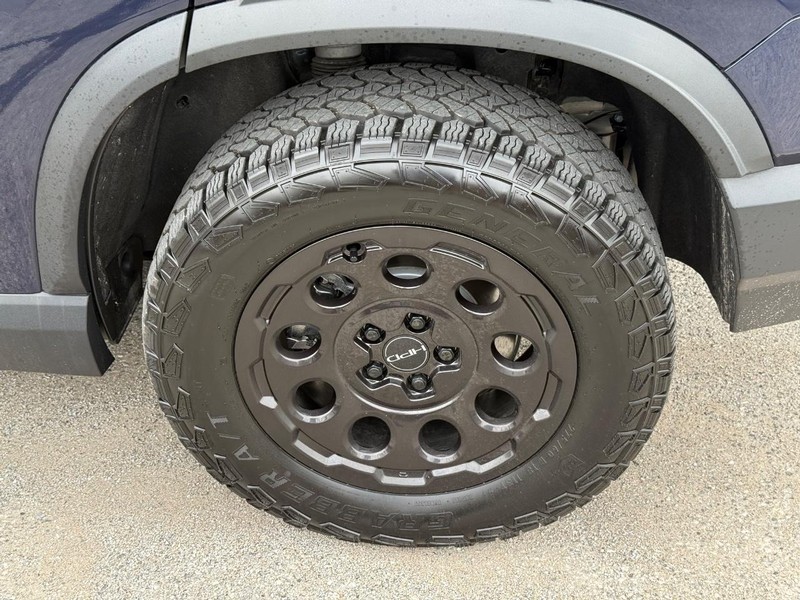 Honda Passport Vehicle Full-screen Gallery Image 06