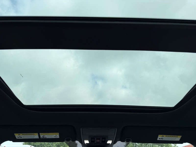 Honda Passport Vehicle Full-screen Gallery Image 12