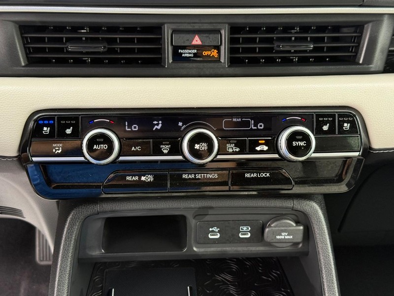 Honda Passport Vehicle Full-screen Gallery Image 21