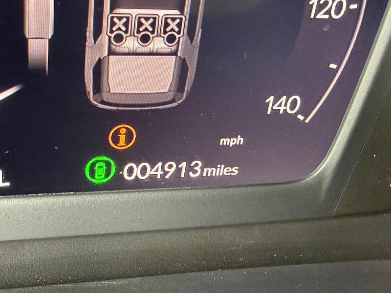 Honda Passport Vehicle Full-screen Gallery Image 26