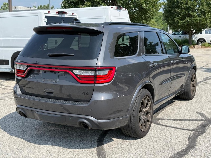 Dodge Durango Vehicle Full-screen Gallery Image 03