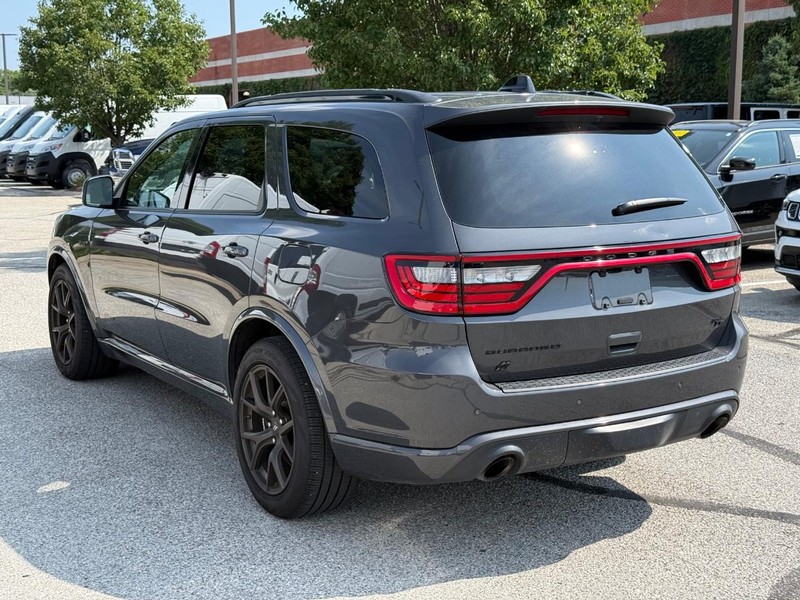 Dodge Durango Vehicle Full-screen Gallery Image 05