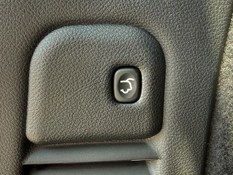 Dodge Durango Vehicle Full-screen Gallery Image 08