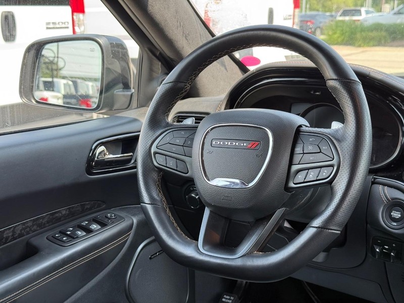 Dodge Durango Vehicle Full-screen Gallery Image 15