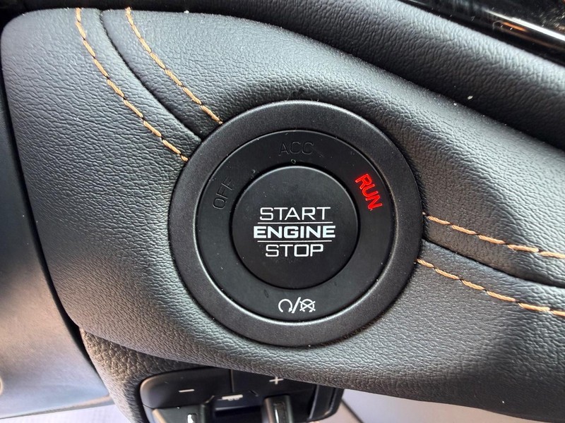 Dodge Durango Vehicle Full-screen Gallery Image 18