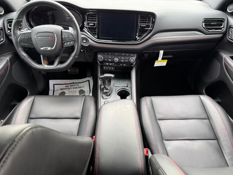 Dodge Durango Vehicle Full-screen Gallery Image 14