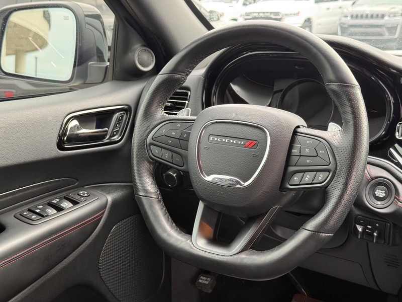 Dodge Durango Vehicle Full-screen Gallery Image 15