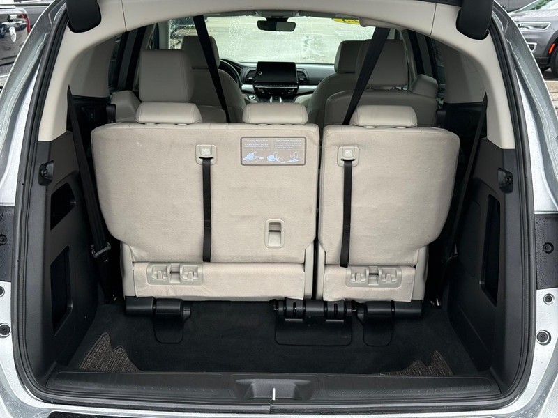 Honda Odyssey Vehicle Full-screen Gallery Image 07
