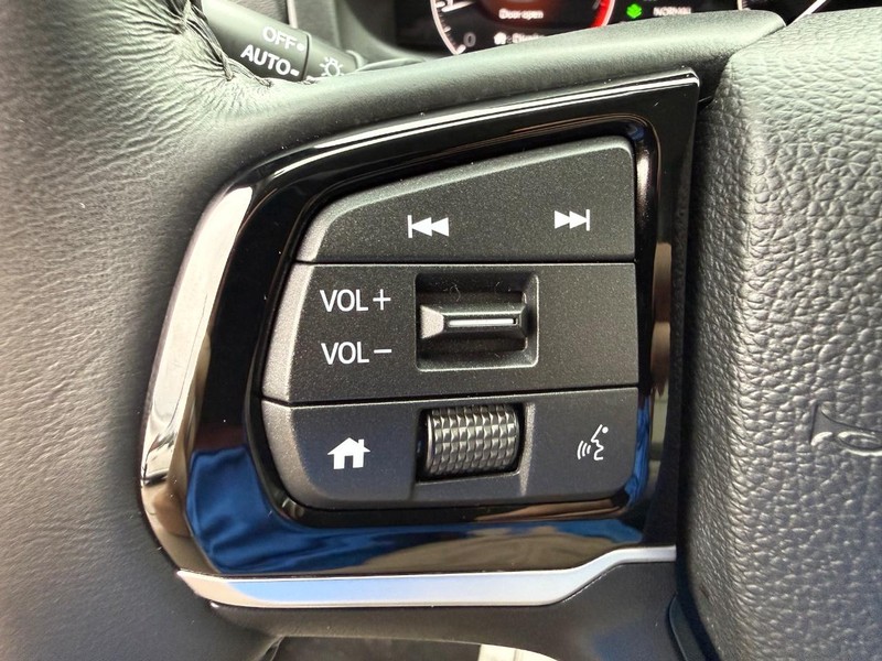 Honda Odyssey Vehicle Full-screen Gallery Image 16