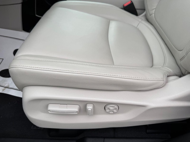Honda Odyssey Vehicle Full-screen Gallery Image 29