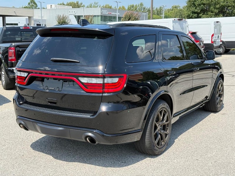 Dodge Durango Vehicle Full-screen Gallery Image 03