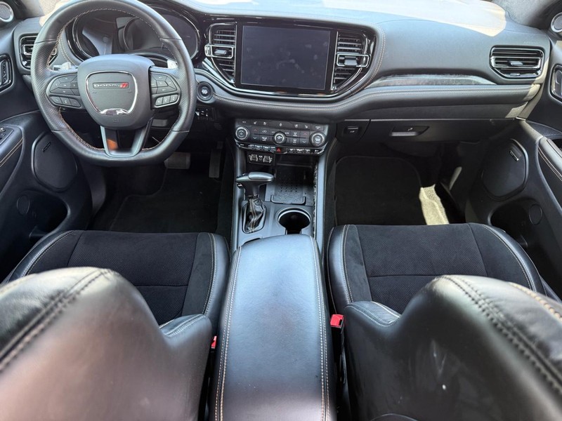 Dodge Durango Vehicle Full-screen Gallery Image 14
