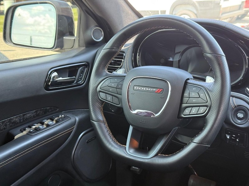 Dodge Durango Vehicle Full-screen Gallery Image 15