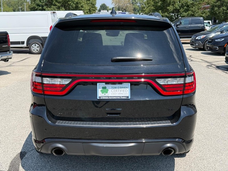 Dodge Durango Vehicle Full-screen Gallery Image 04