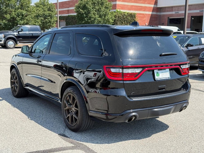 Dodge Durango Vehicle Full-screen Gallery Image 05