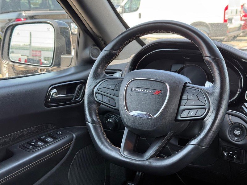 Dodge Durango Vehicle Full-screen Gallery Image 15