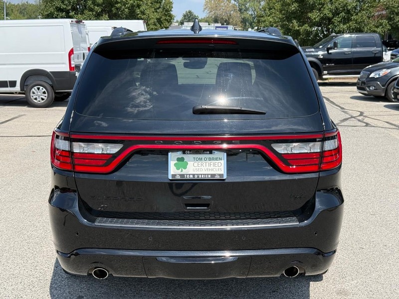 Dodge Durango Vehicle Full-screen Gallery Image 04