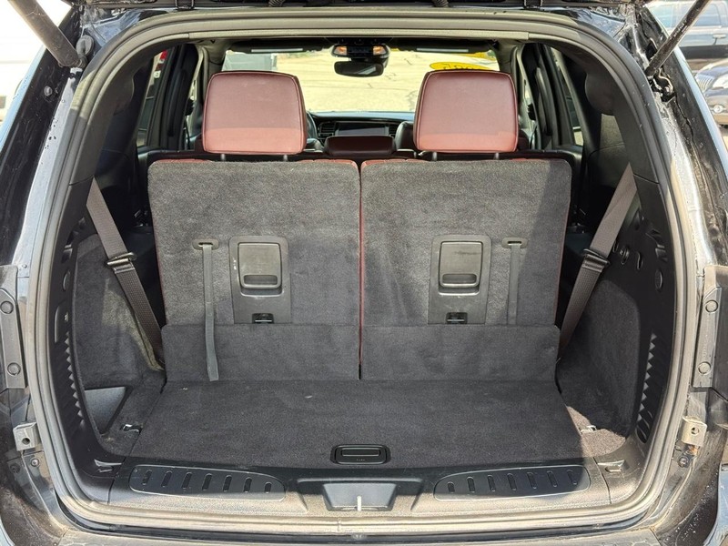 Dodge Durango Vehicle Full-screen Gallery Image 07