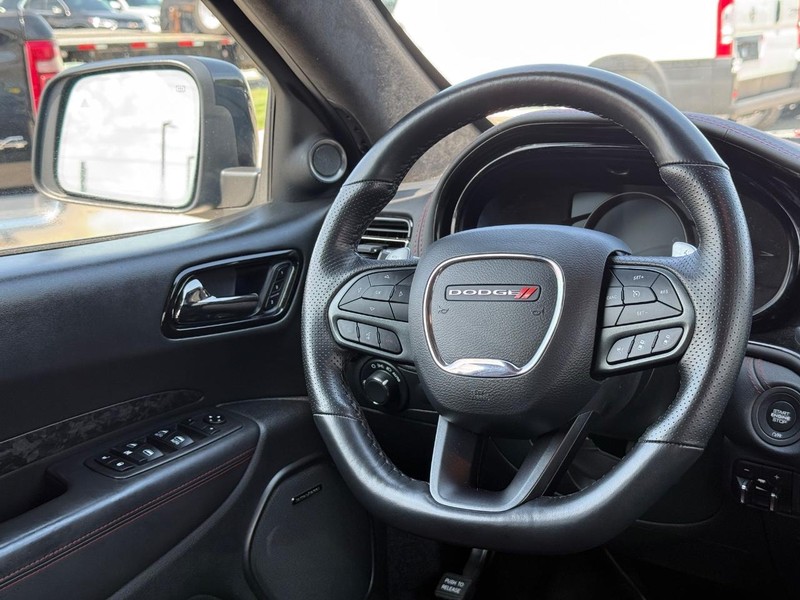 Dodge Durango Vehicle Full-screen Gallery Image 15