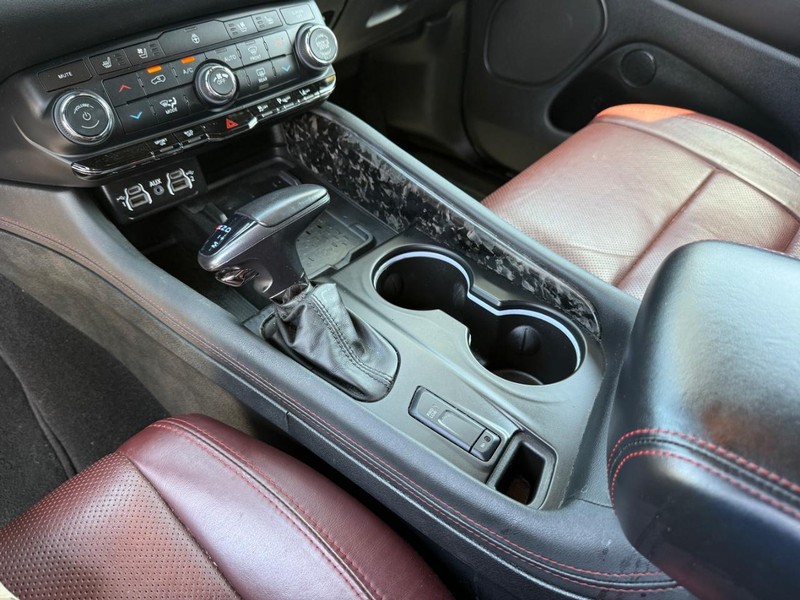 Dodge Durango Vehicle Full-screen Gallery Image 23