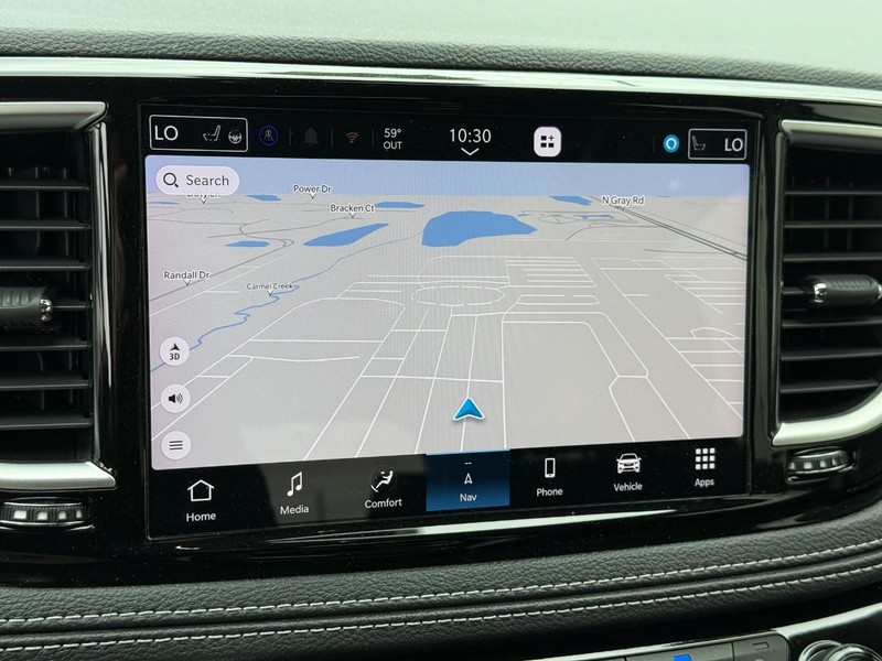 Chrysler Pacifica Vehicle Full-screen Gallery Image 19