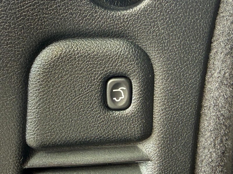 Dodge Durango Vehicle Full-screen Gallery Image 08
