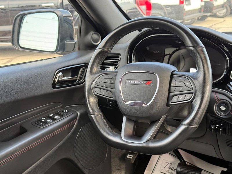 Dodge Durango Vehicle Full-screen Gallery Image 15