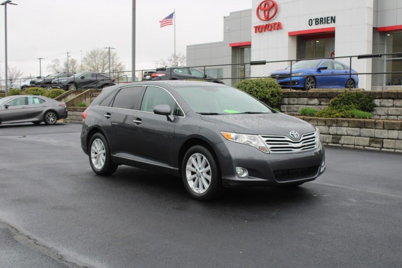 The 2011 Toyota Venza AWD 4cyl photos