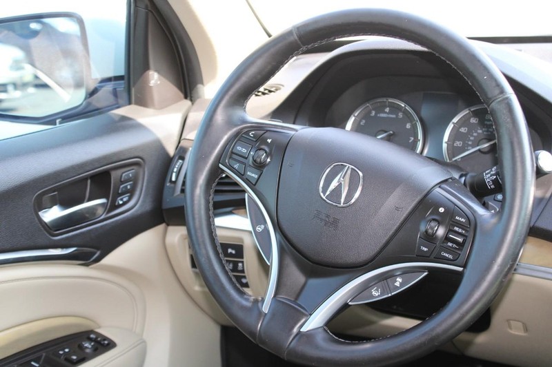 Acura MDX Vehicle Image 15