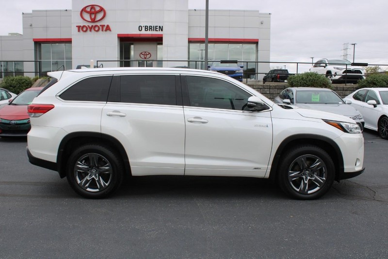 Toyota Highlander Hybrid Vehicle Image 02