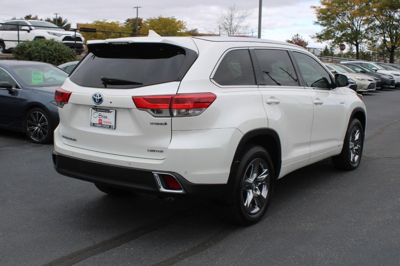 Toyota Highlander Hybrid Vehicle Image 03