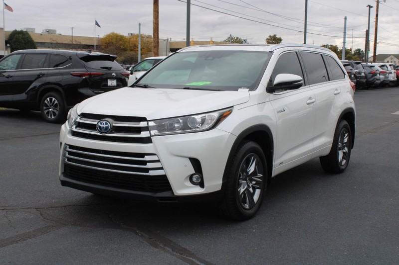 Toyota Highlander Hybrid Vehicle Image 09