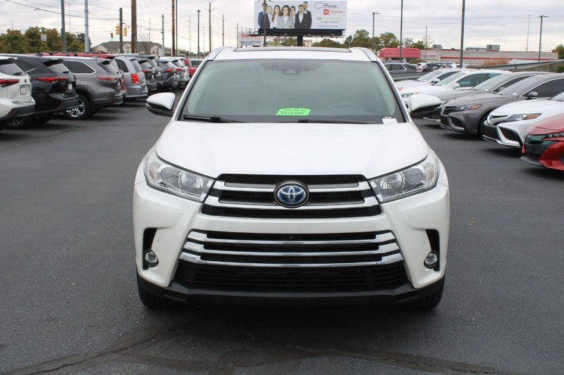 Toyota Highlander Hybrid Vehicle Image 10