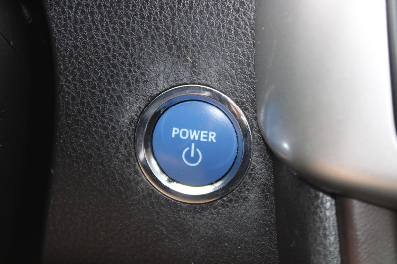 Toyota Highlander Hybrid Vehicle Image 18