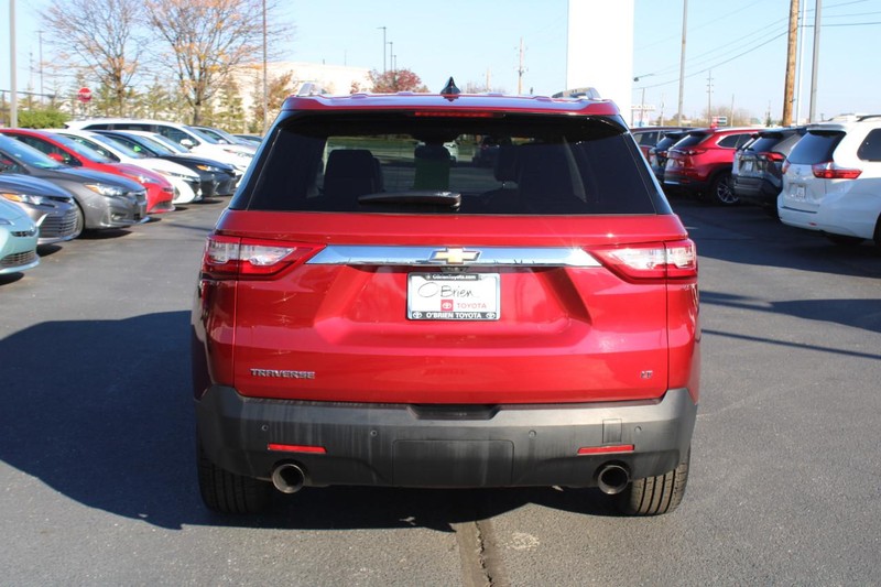 Chevrolet Traverse Vehicle Image 04