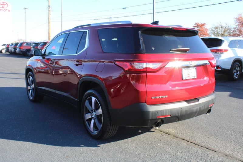 Chevrolet Traverse Vehicle Image 05